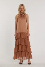 Abito MORELL lungo smanicato scollo americana con apertura sulla schiena più fusciacca più balza
